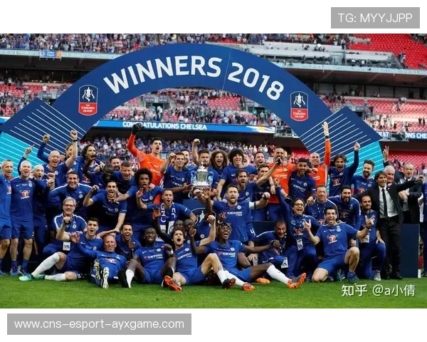 足球南美赛事中路直塞巧妙撕破防线:传球艺术在草地上的绽放 足球南美赛事中路直塞巧妙撕破防线:传球艺术在草地上的绽放